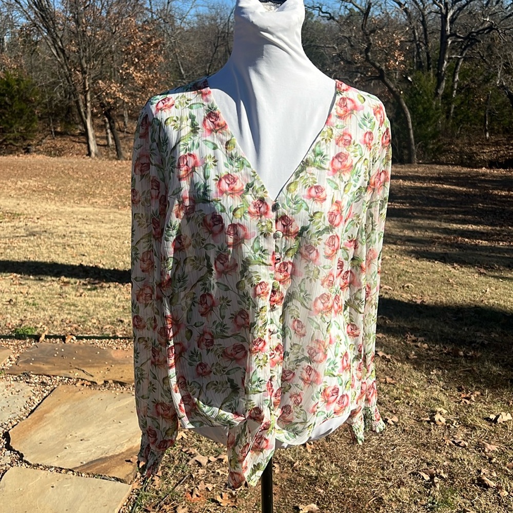 INC LONG SLEEVED TIE BLOUSE ………425